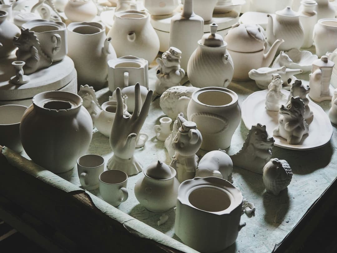 Изделия из камня, керамики, асбеста, слюды, стекла